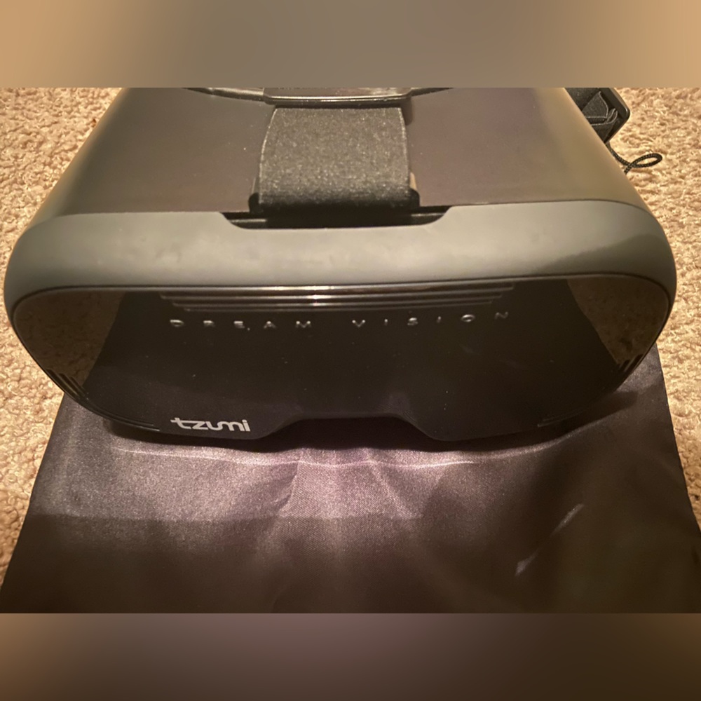 Tzumi Dream Vision VR Headset